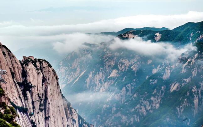 烟雨中的别样华山